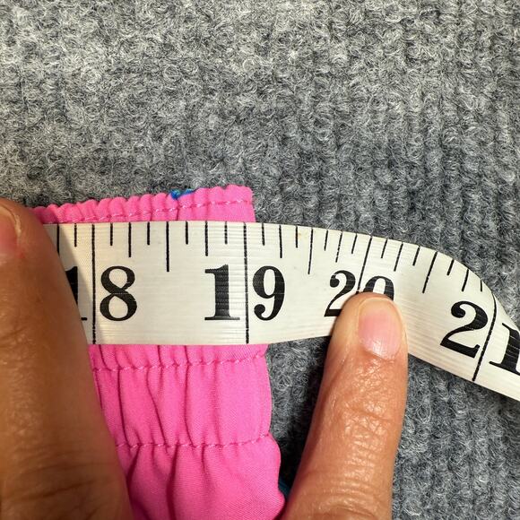 New Chubbies Mens Sz XXL Classic 5.5" Swim Trunks Pink Toucan Do Its Mesh Liner - Picture 8 of 9